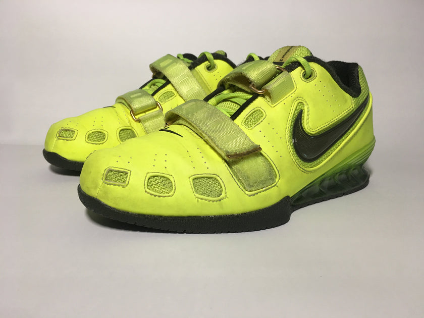 Auroch Perla Notable Nike Romaleos 2 Volt/Sequoia [Multiple Sizes] – ARIAWEAR